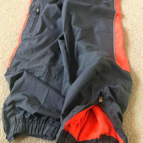 Boys Oshkosh Gray Windbreaker Pants - Picture 6 of 6